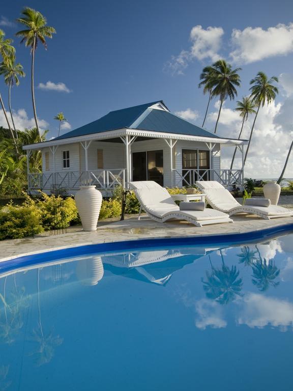 Opoa Beach Hotel Экстерьер фото
